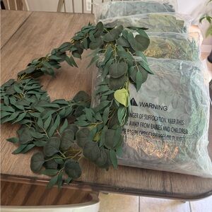 Green Eucalyptus Garland